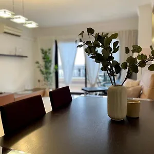 Alyanna Apartment
